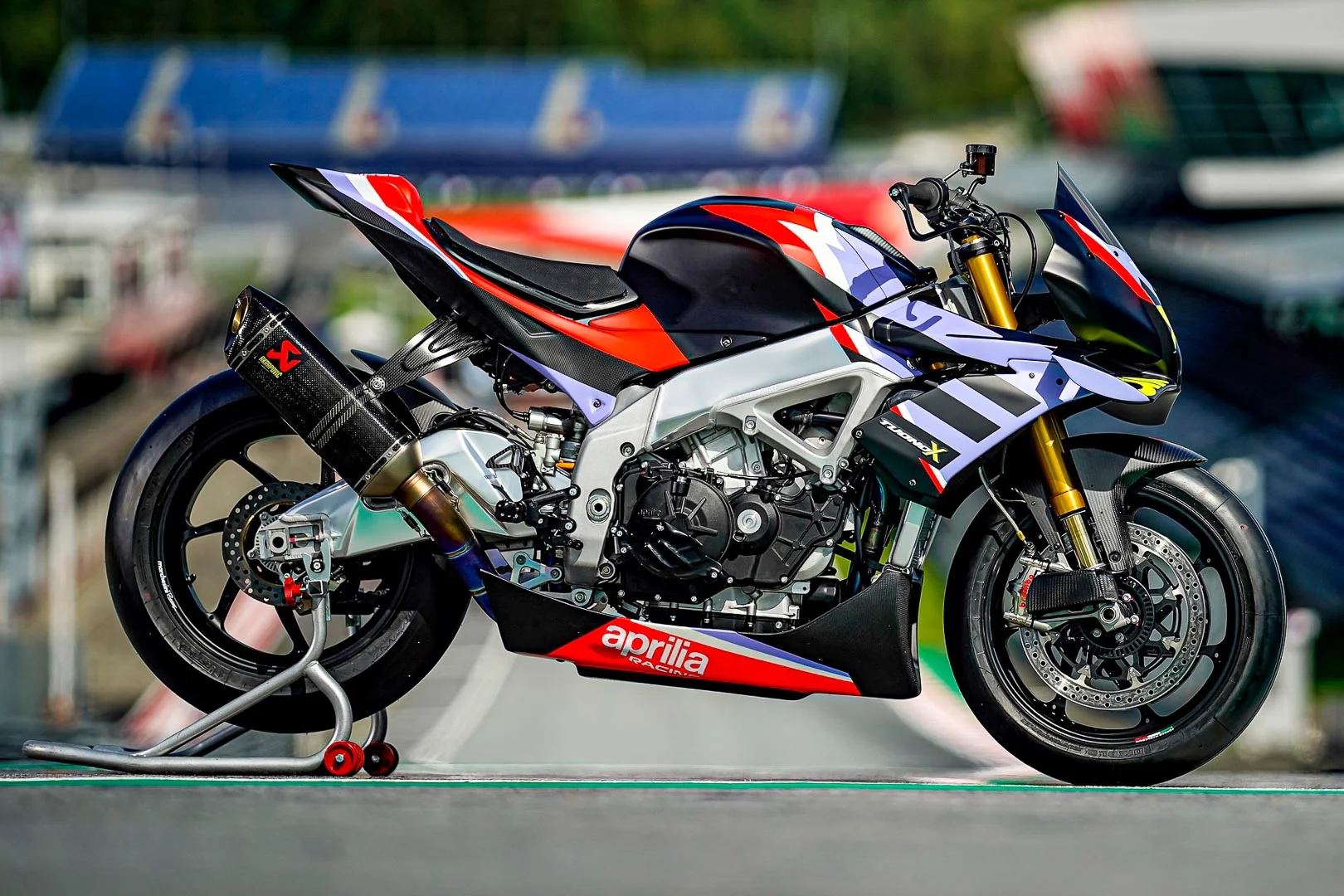 Aprilia Tuono V4 1100 Factory