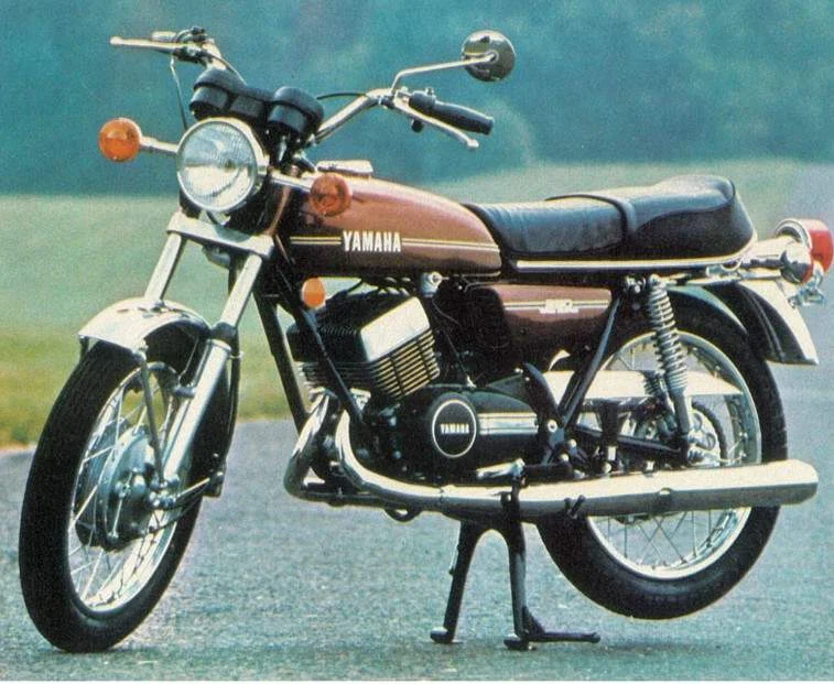 Yamaha RD 250 (5-speed)