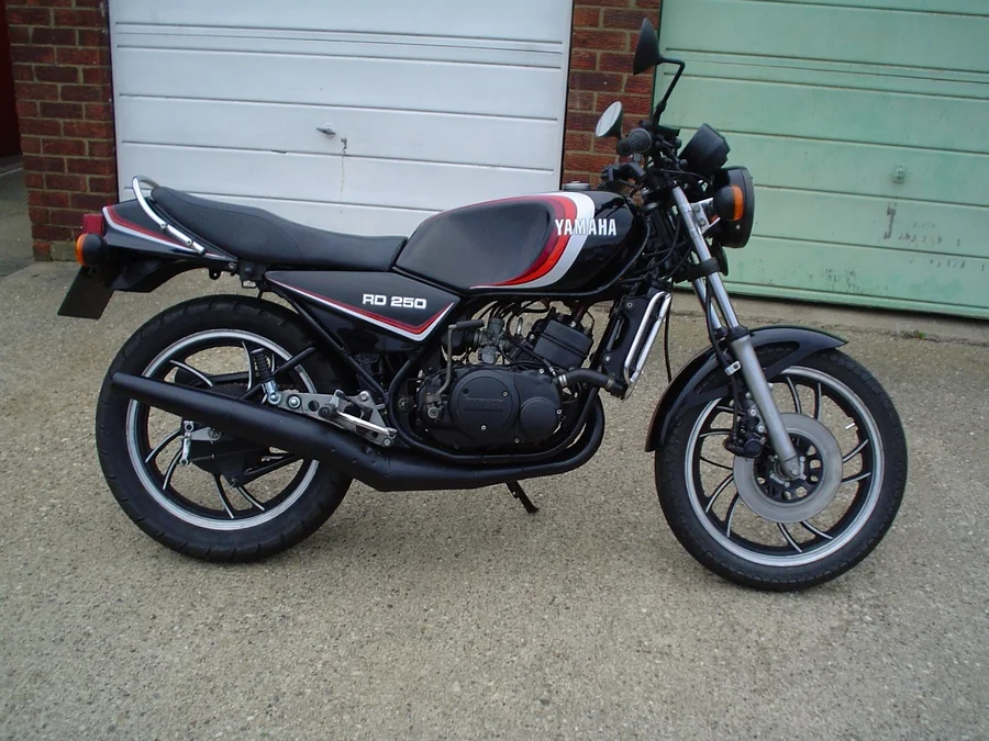 Yamaha RD 250 LC