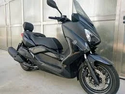 Yamaha X-MAX 400