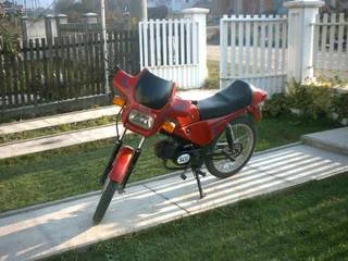 Tomos BT