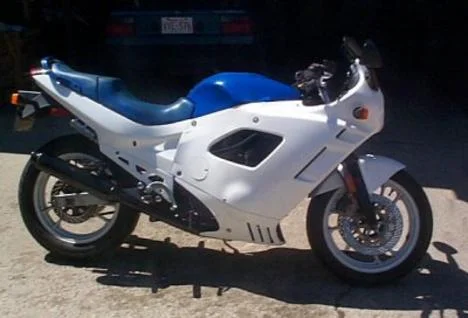 Suzuki GSX 600 F