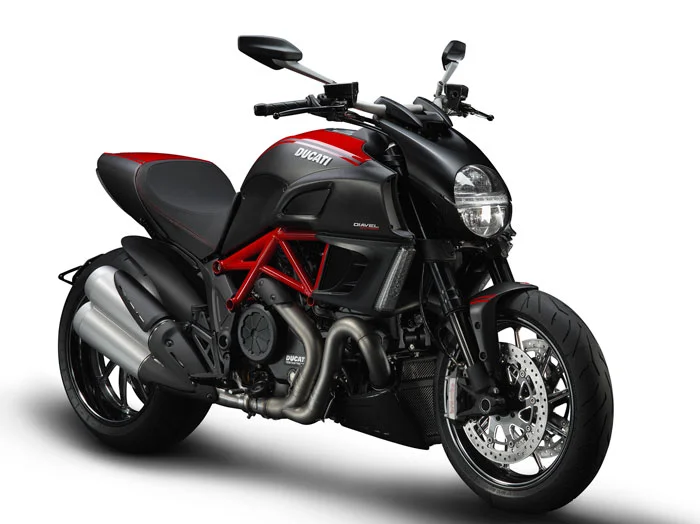 Ducati Diavel Cromo