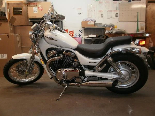 Suzuki Boulevard S50