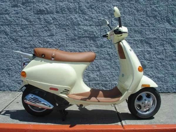 Vespa ET 4