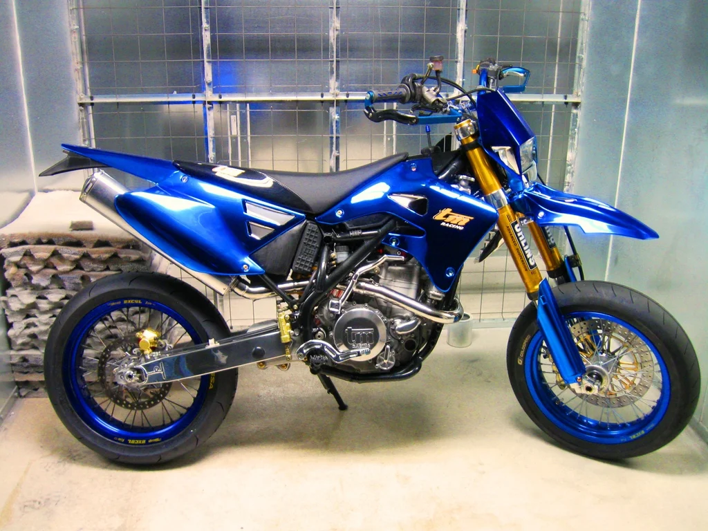 TM EN 125