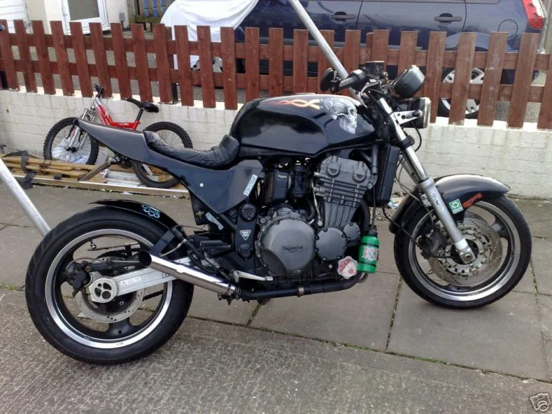 Triumph Trophy 900