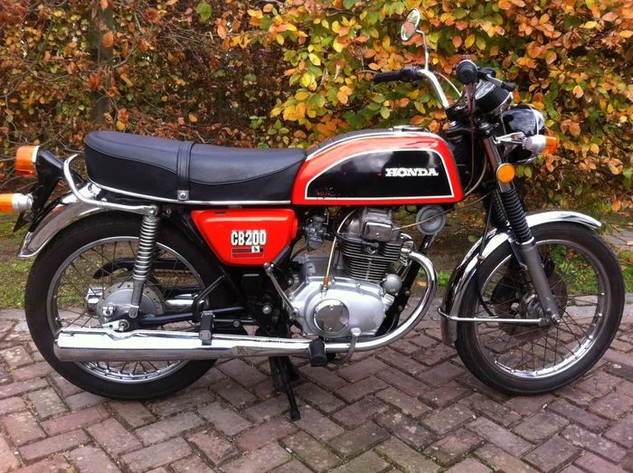 Honda CB 200