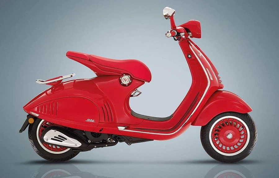 Vespa 946 RED