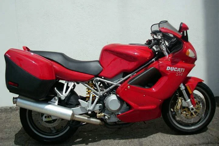 Ducati ST4