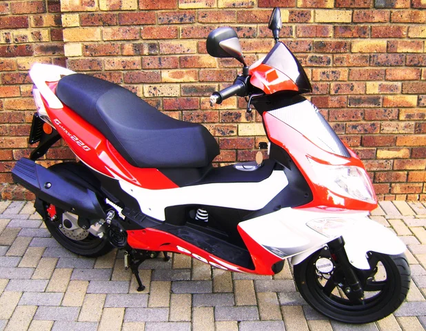 PGO G-Max 220 EFI