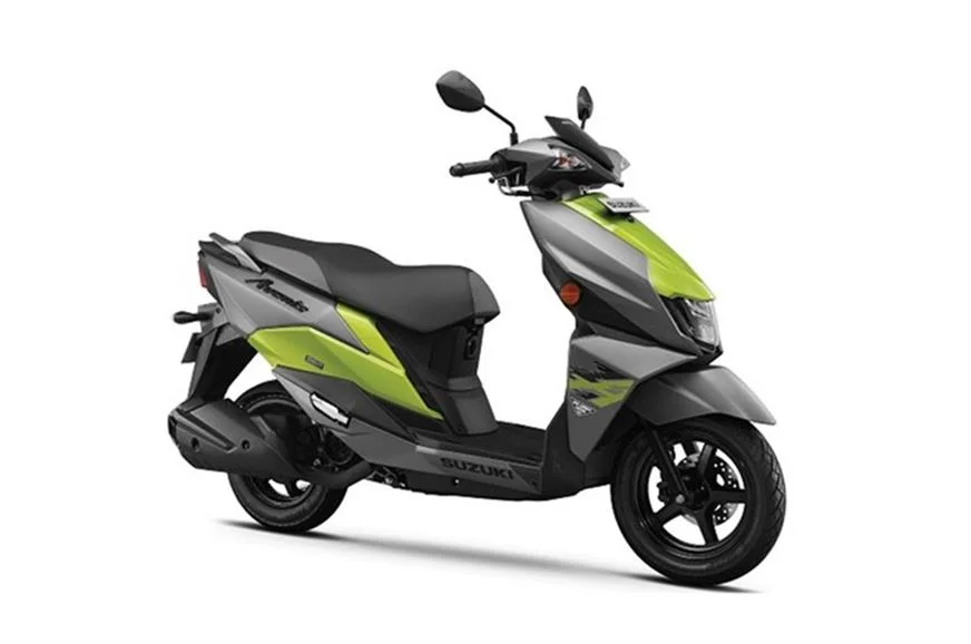 Suzuki Avenis