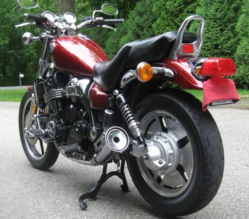 Yamaha XJ700XN