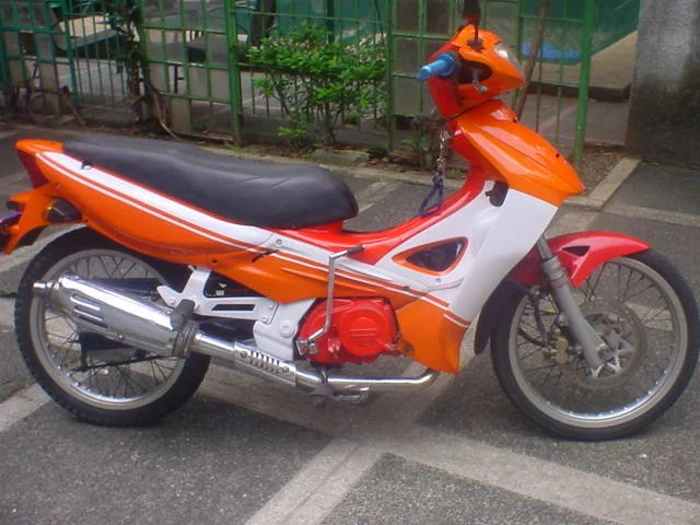 Kymco 125 Spike