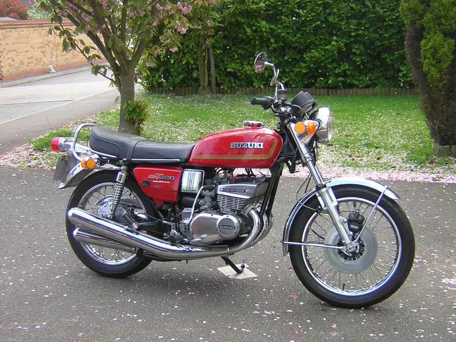 Suzuki GT 380