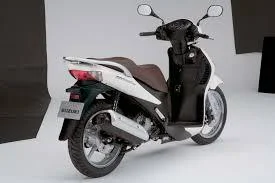 Suzuki Sixteen 150