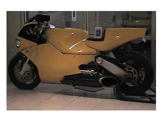Marine Y2K Superbike 2002
