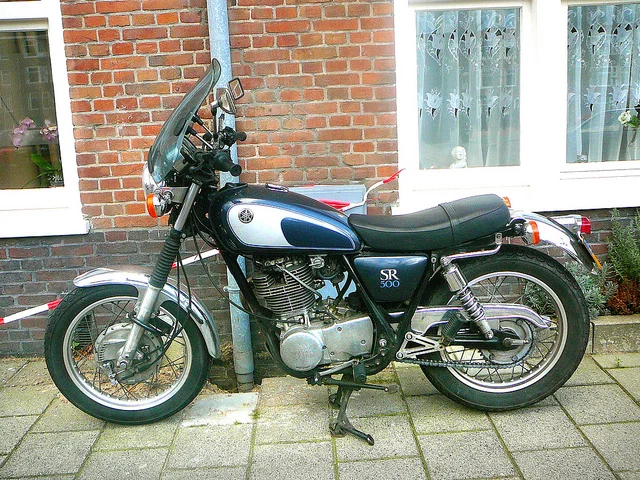 Yamaha SR 500