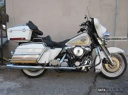 Harley-Davidson FLHTC 1340 Electra Glide Classic