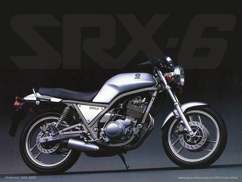 Yamaha SRX 6