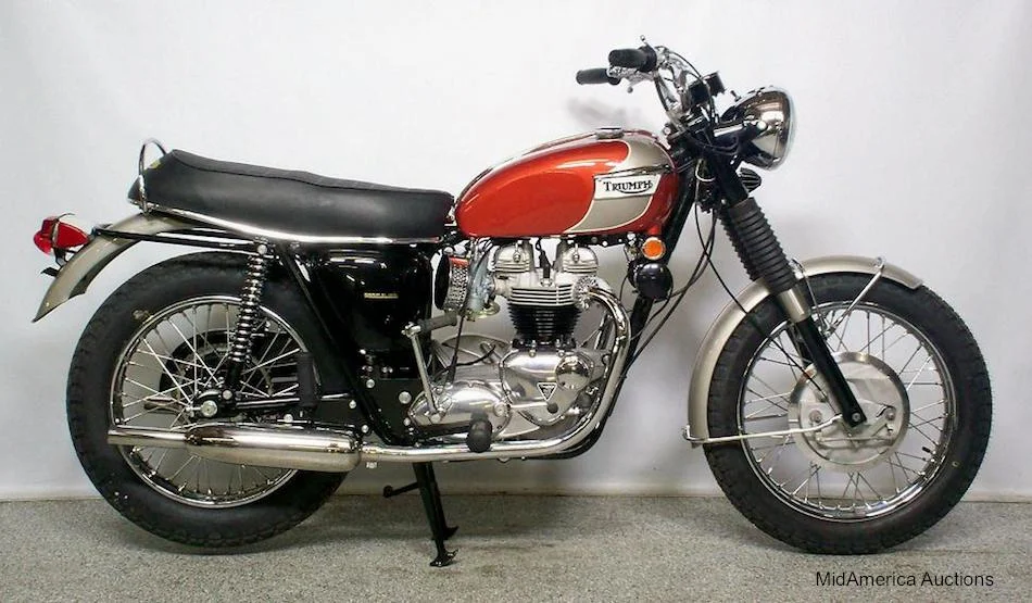 Triumph Bonneville T120C Street Scrambler