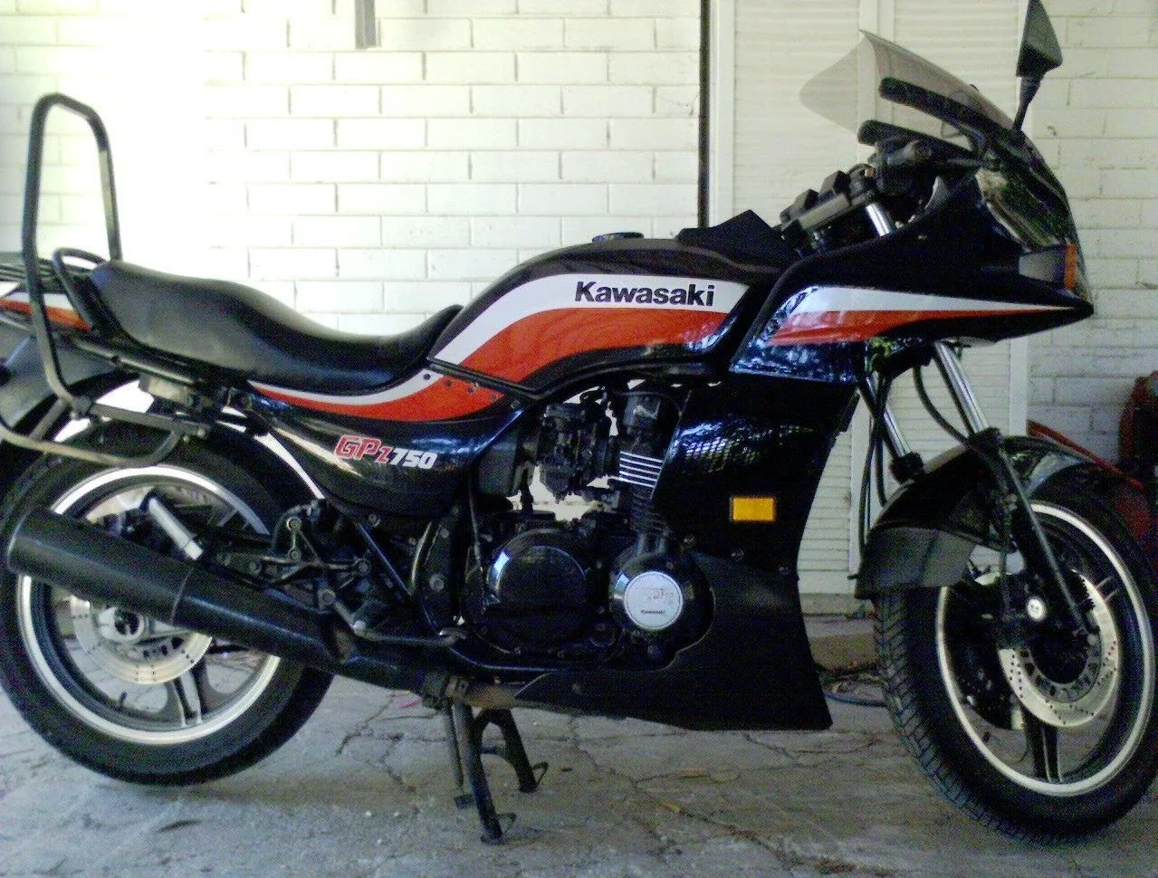 Kawasaki GPZ 750
