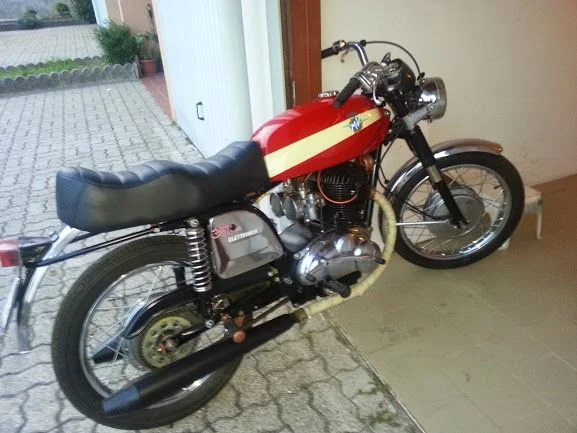 MV Agusta 350 GT