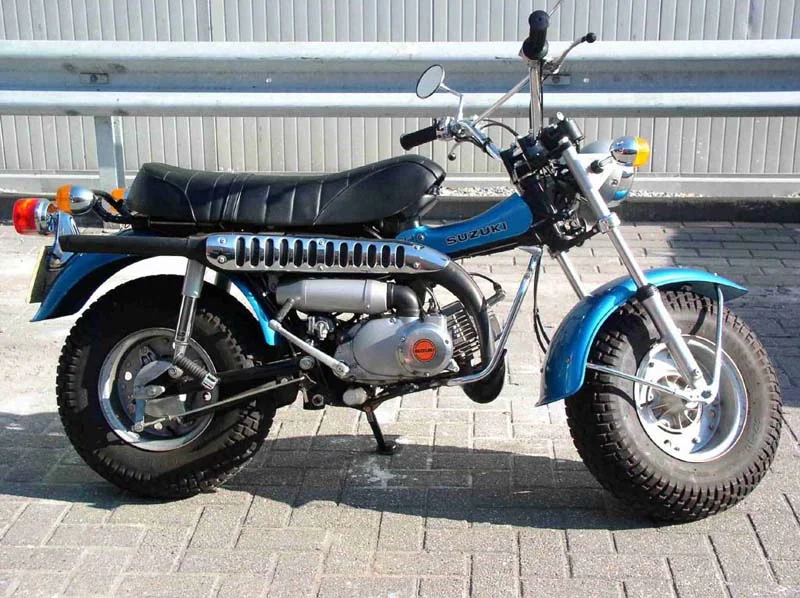 Suzuki RV 90