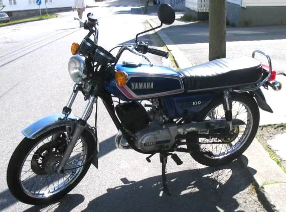 Yamaha RS 100