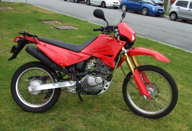 WT Bomber 125