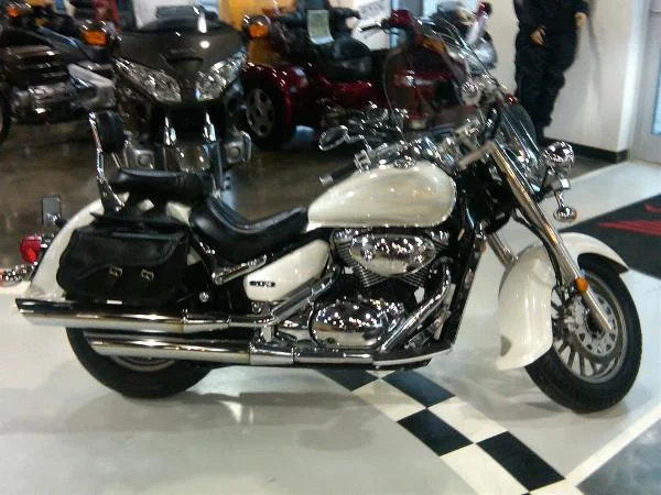 Suzuki Boulevard C50C