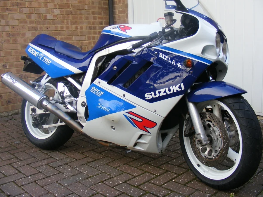 Suzuki GSX-R 750
