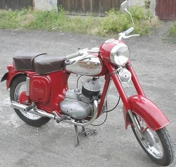 Jawa 125 Travel 2012