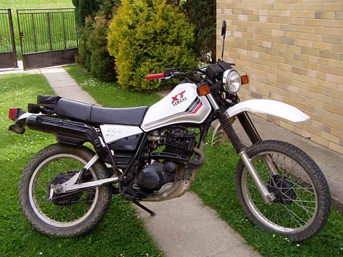 Yamaha XT 550