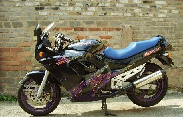 Suzuki GSX 750 F