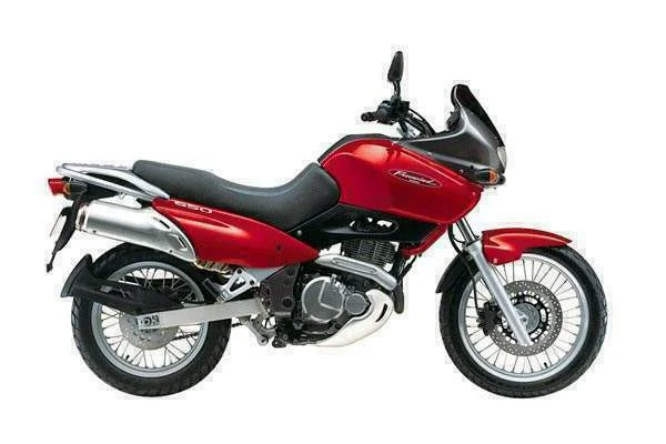 Suzuki XF 650 Freewind
