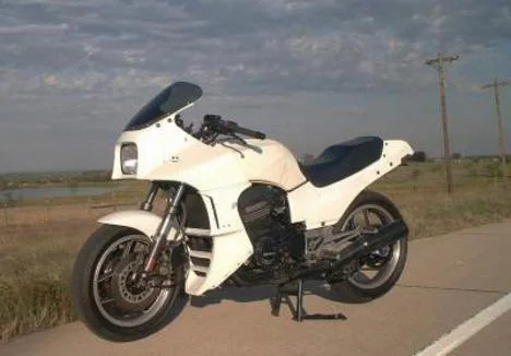 Kawasaki GPZ 900 R