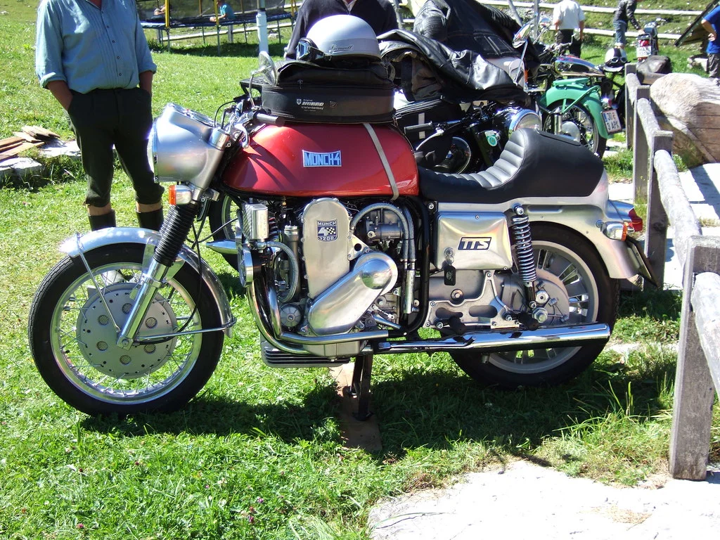 Münch 4-1200 TTS