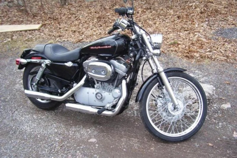 Harley-Davidson XLH Sportster 883 Hugger