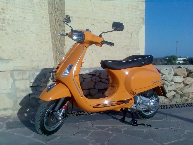 Vespa Zafferano 125
