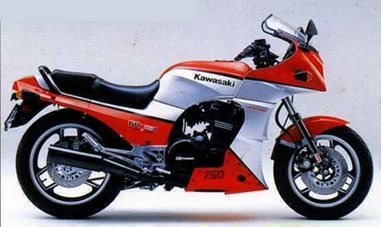 Kawasaki GPZ 750 R