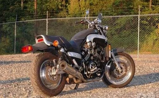 Yamaha VMX 1200 V-Max