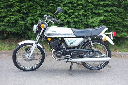 Yamaha RD 200 DX