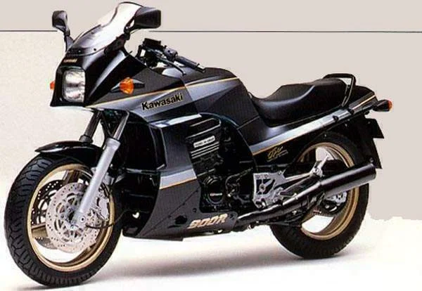 Kawasaki GPZ 900 R