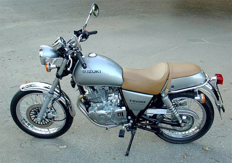 Suzuki TU 250 X