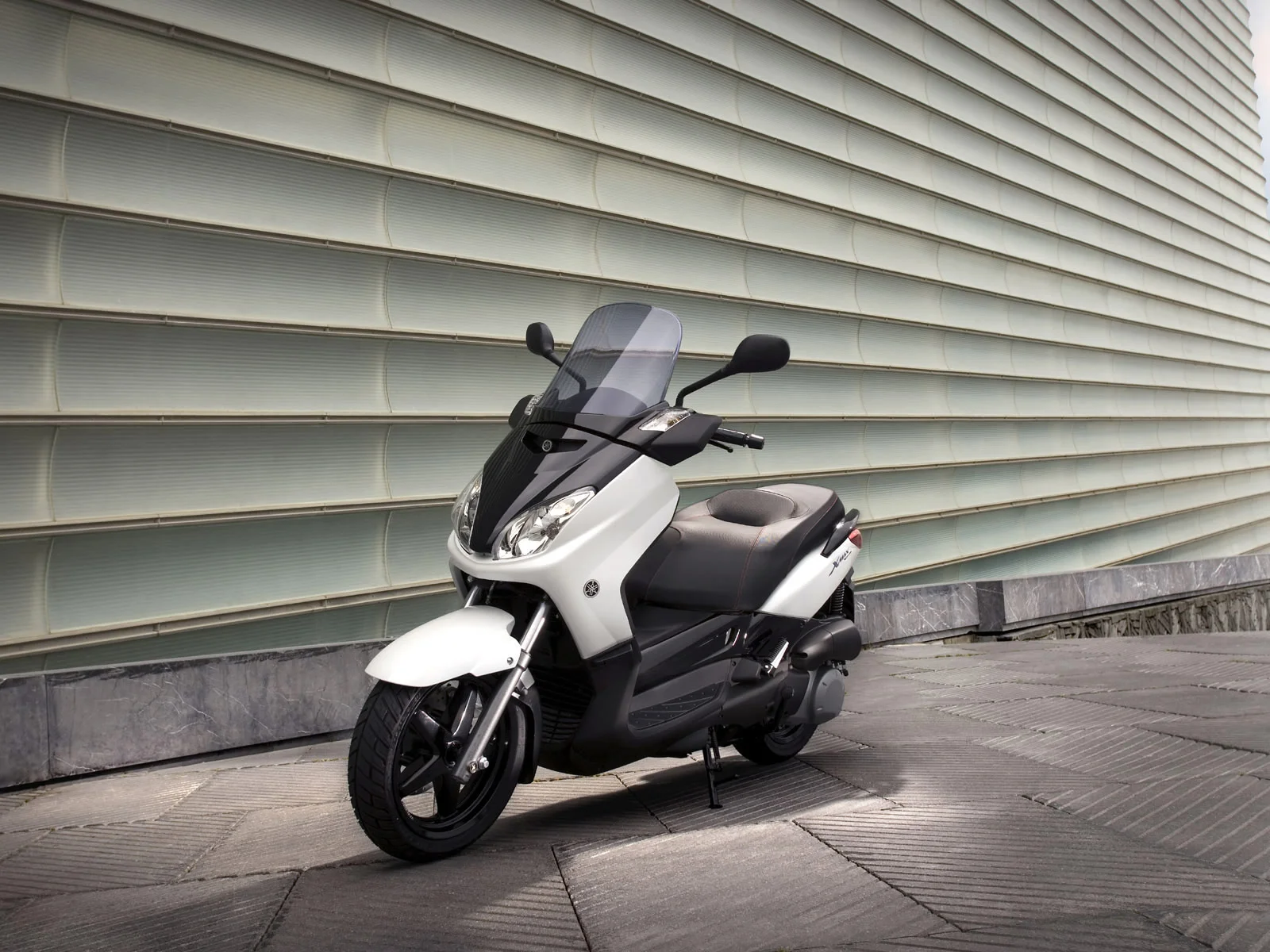 Yamaha X-MAX 250