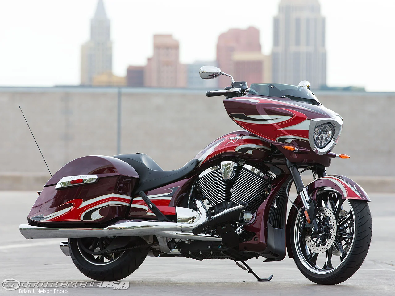 Victory Magnum