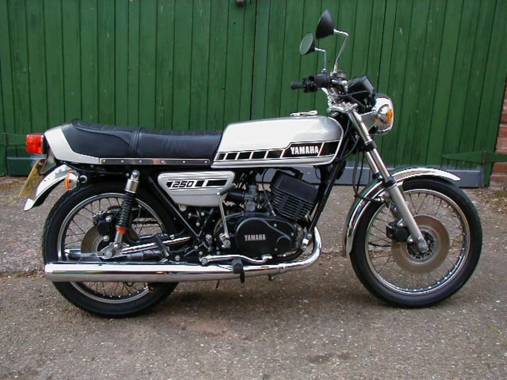 Yamaha RD 250 (5-speed)