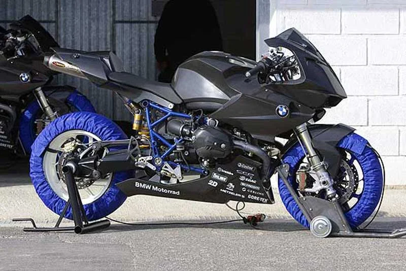BMW HP2 Rennboxer