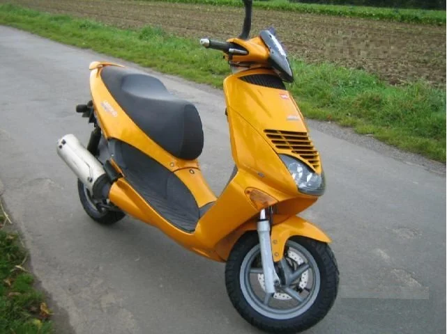 Aprilia Leonardo 125